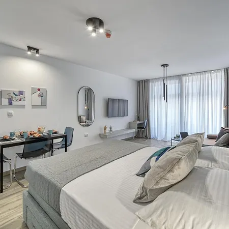 Hica Apartment