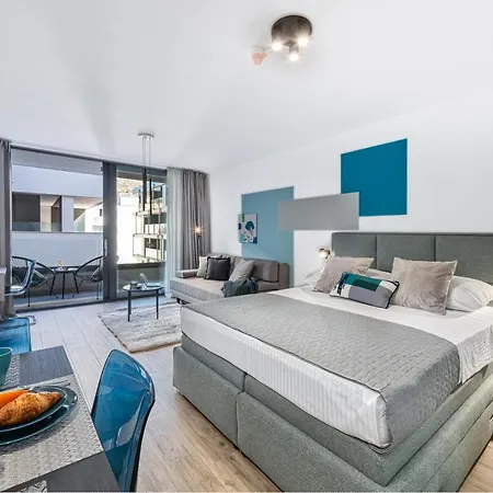 Apartment Hica *